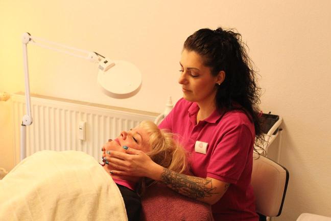 Nicole Kiepert Nicole Kiepert