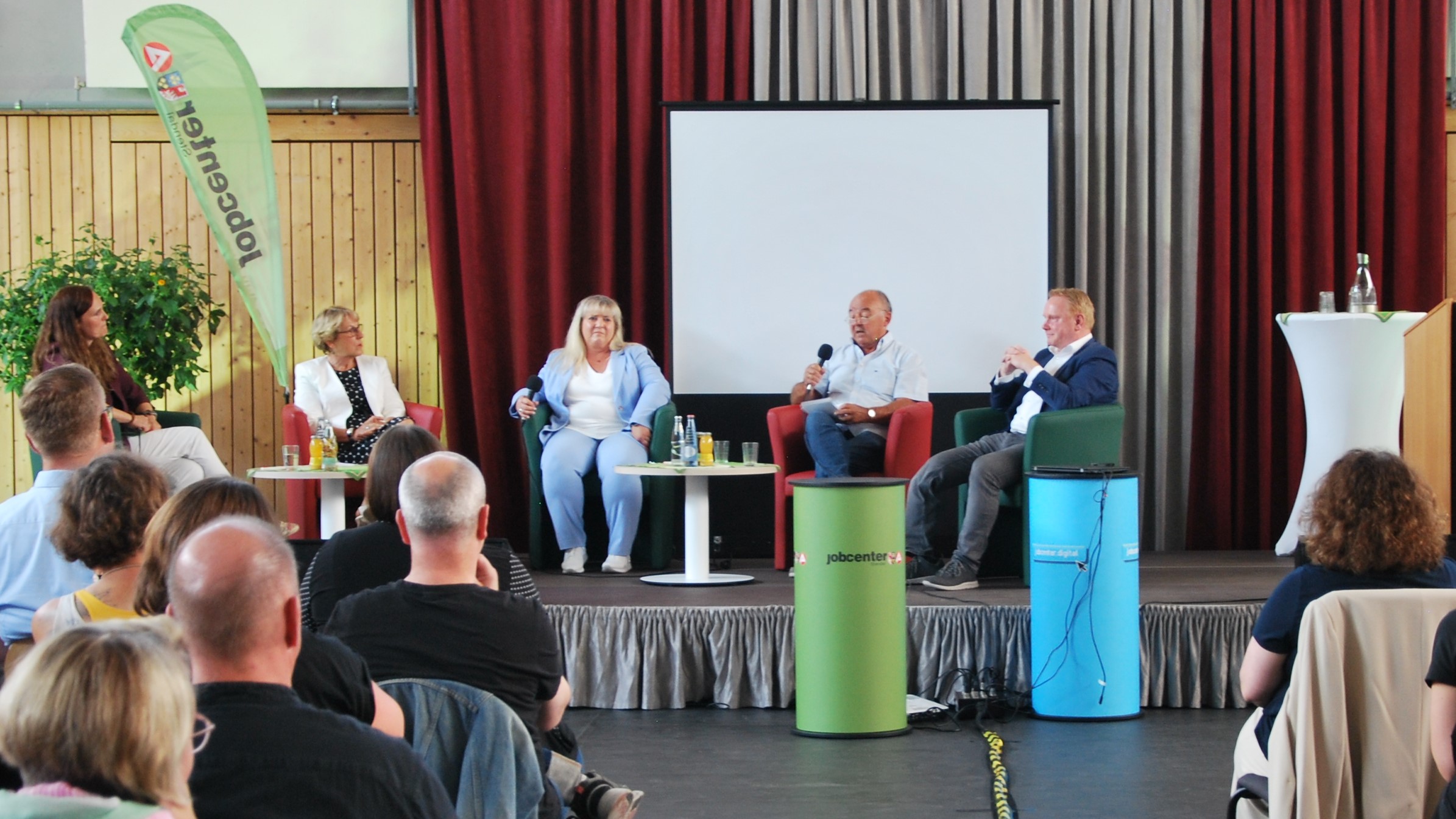 20 Jahre Jobcenter (Quelle: Jobcenter intern) 20 Jahre Jobcenter